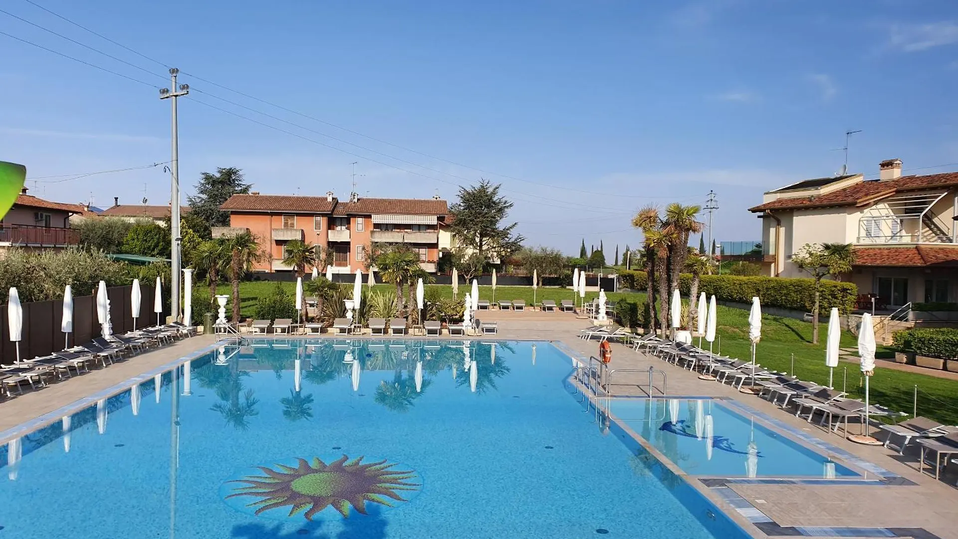 מלון דירות לאזיסה Residence La Margherita