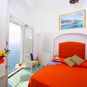 https://hotel-la-ninfa.hotels-amalfi.com